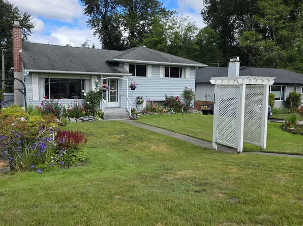 3057 Noel Dr, Burnaby, BC V3J 1J4