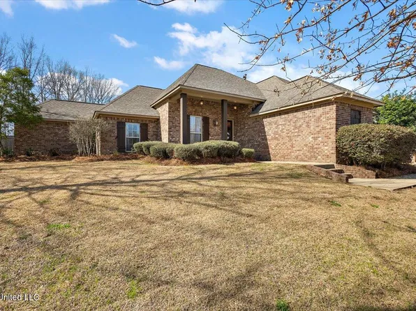 108 Bridge Park Dr, Canton, MS 39046