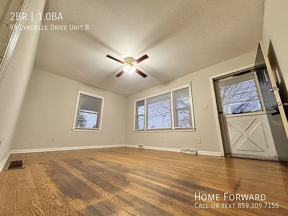 3rd image of 99 Lyndelle Dr Unit B