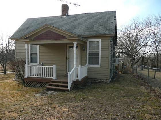 1st image of 4136 Arlington Ave
