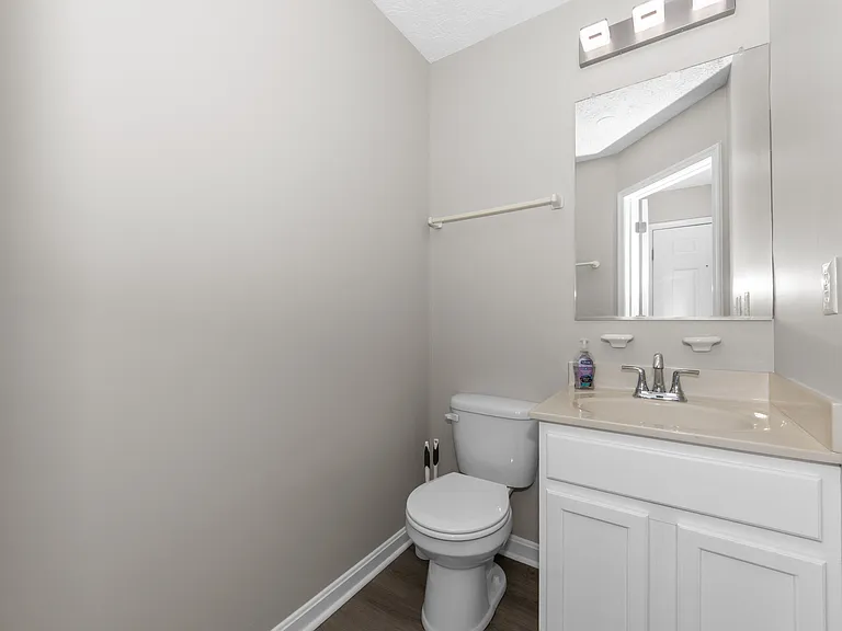 10 Ironstone Ct #E — Photo 5