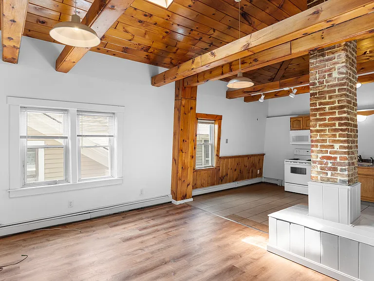 79 Oak St #6 — Photo 7