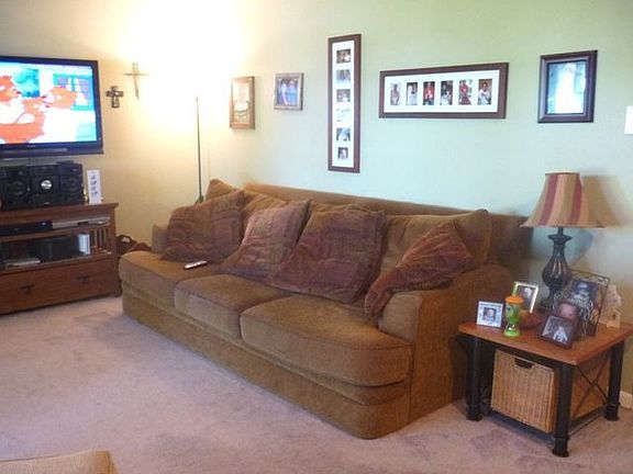 2nd image of 124 Tanglewood Dr