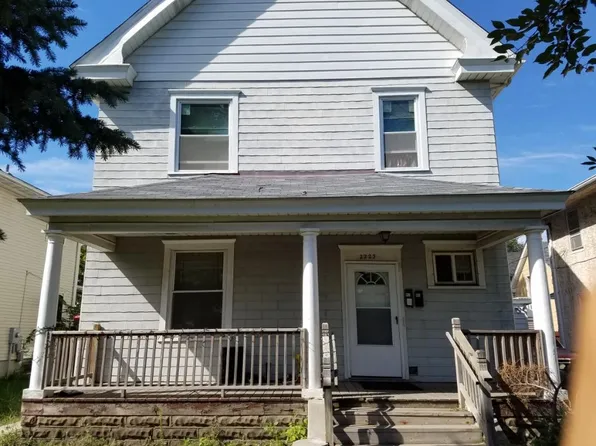 2223 3rd St N, Minneapolis, MN 55411