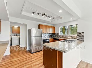 48 Eagle Crest Dr APT 2C, Lake Oswego, OR