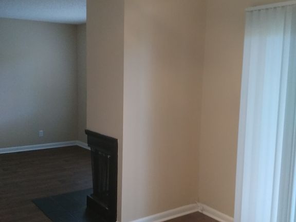 2nd image of 215 Lowwood Dr