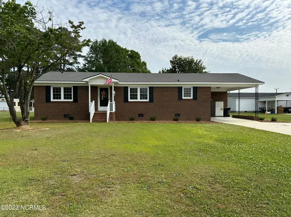 104 Jefferson Street, Clinton, NC 28328