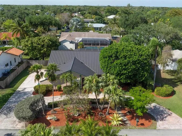 7721 SW 181st Ter, Palmetto Bay, FL 33157