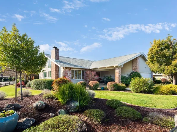 7644 Oak Leaf Drive, Santa Rosa, CA 95409