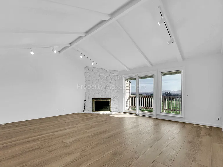 53 Janin Pl — Photo 9