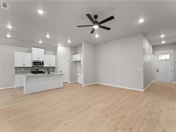 2nd image of 5907 SW Bear Creek Ave