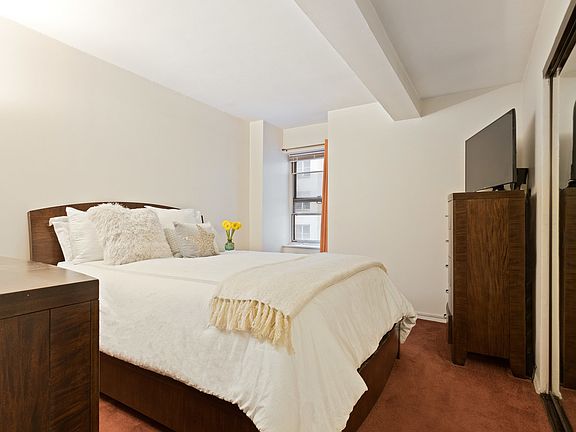4th image of 41 Clark St #6Q
