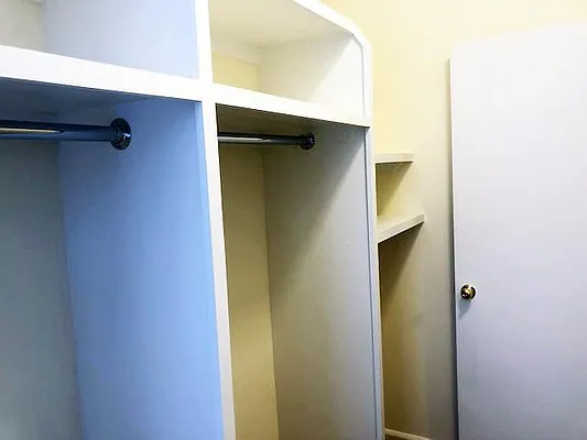 Rented by Buchbinder & Warren | media 18