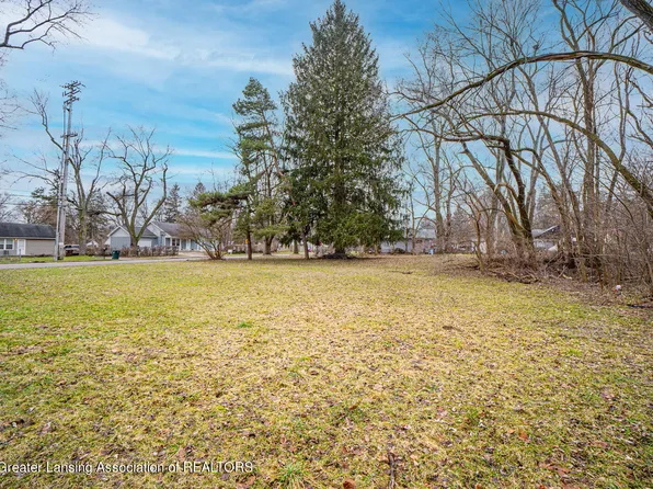 Hillcrest St, Lansing, MI 48910