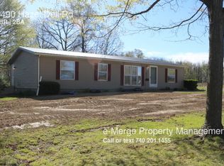9490 Hazel Dell Rd, Howard, OH 43028