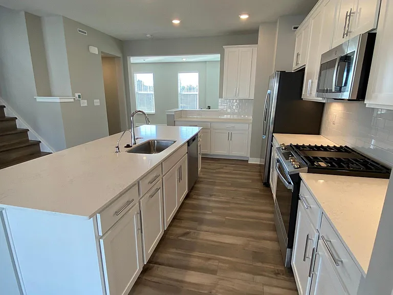 13824 Boiler Pl — Photo 9