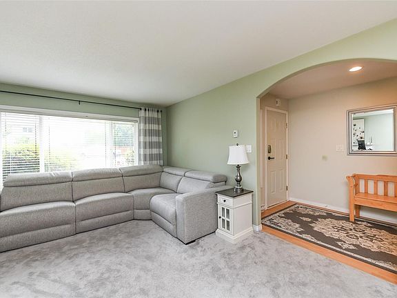 4th image of 2099 Saint Andrews Way
