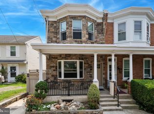 365 Lemonte St, Philadelphia, PA 19128