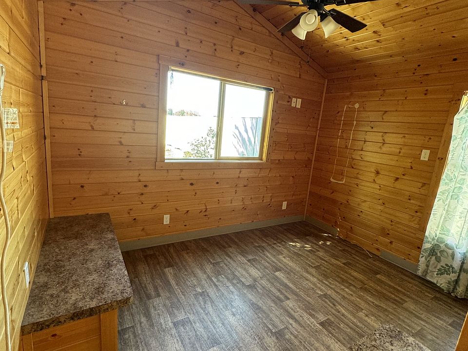1st image of 6945 32nd St
