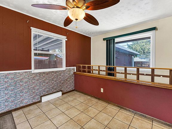5th image of 4525 N Windsor Dr