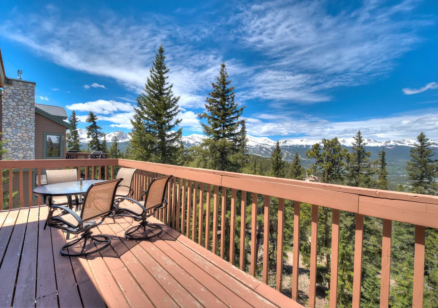 Beautiful home near bus route Breckenridge! 5 bedrooms and VIEWS! Flexible Lease Terms — Photo 1