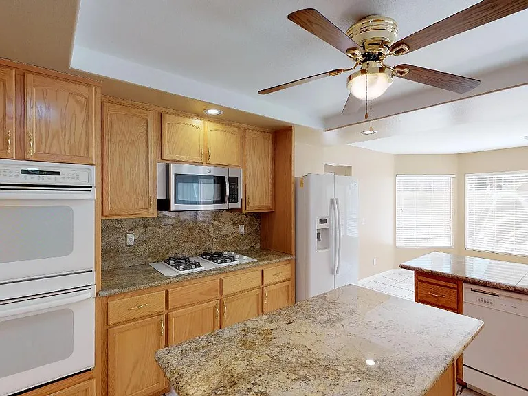8805 Claystone Ct — Photo 13