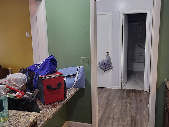kitchen entry w/ eat on bar