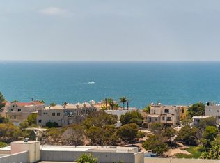 840 18th St, Hermosa Beach, CA 90254