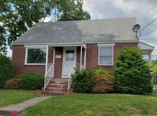 134 Long Hill Dr, Clifton, NJ 07013