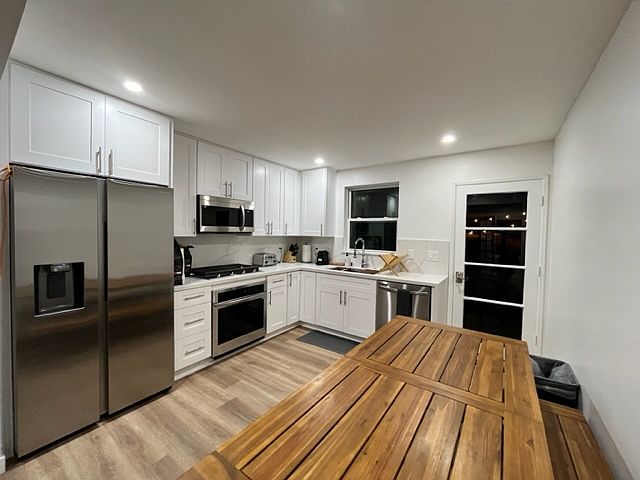 Fully updated kitchen