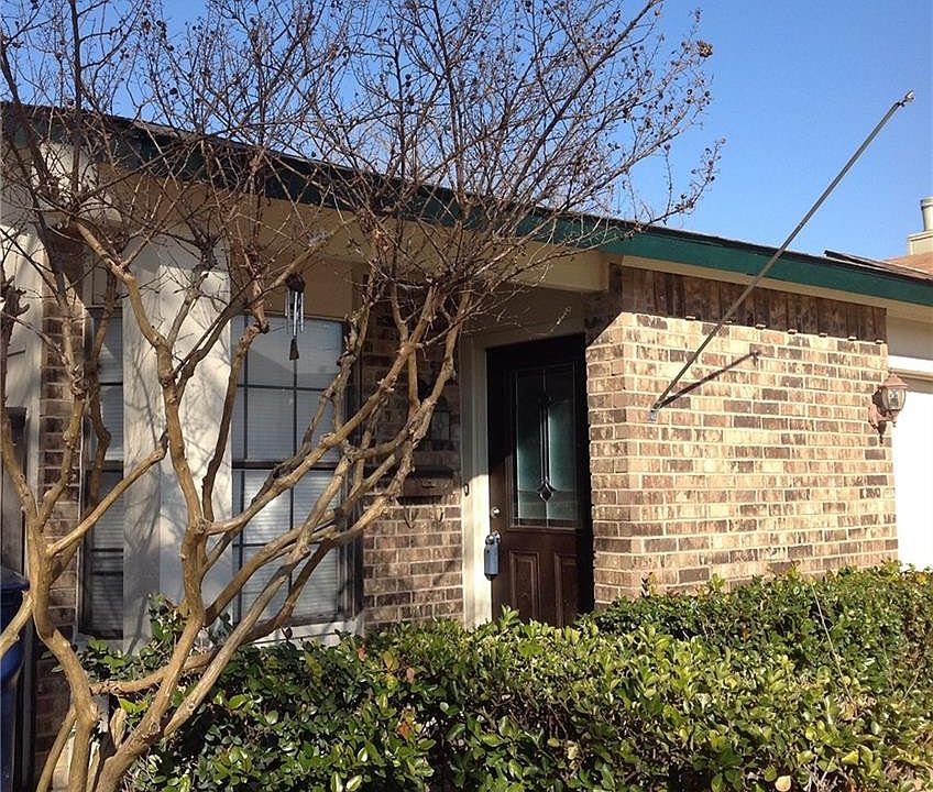 1st image of 2851 Capella Cir