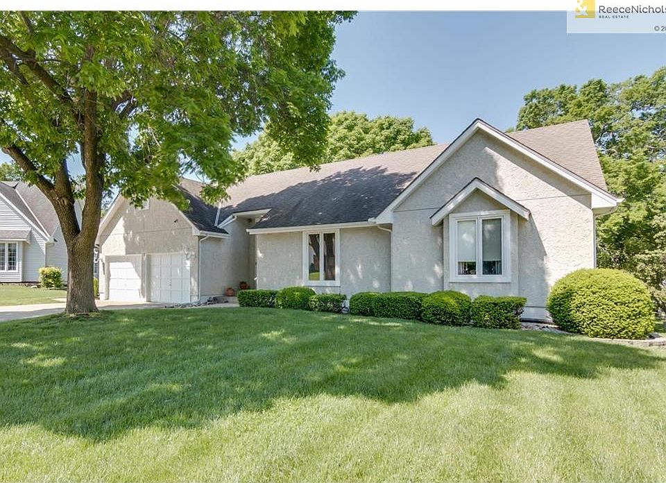 1st image of 5742 Willow Ave