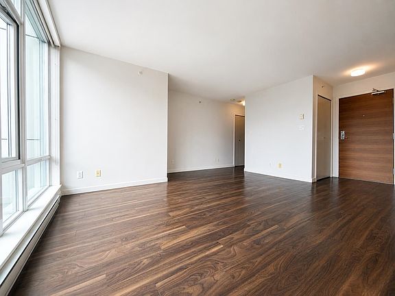 5th image of 161 Georgia St W #505