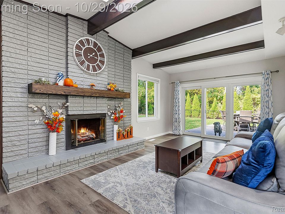 40855 Executive Dr, photo 15
