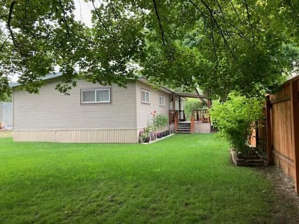 1190 W Old Kettle Rd Trlr 5, Kettle Falls, WA 99141