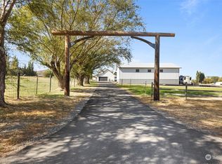 244924 E Hover Rd, Kennewick, WA 99337