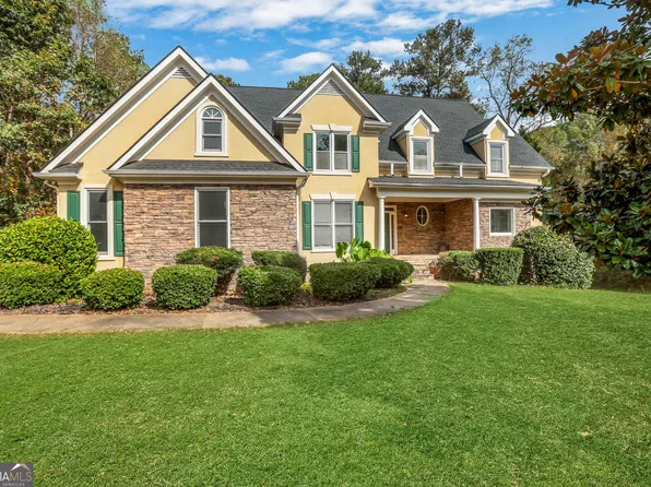 2305 Lochinver Ln SW, Conyers, GA 30094