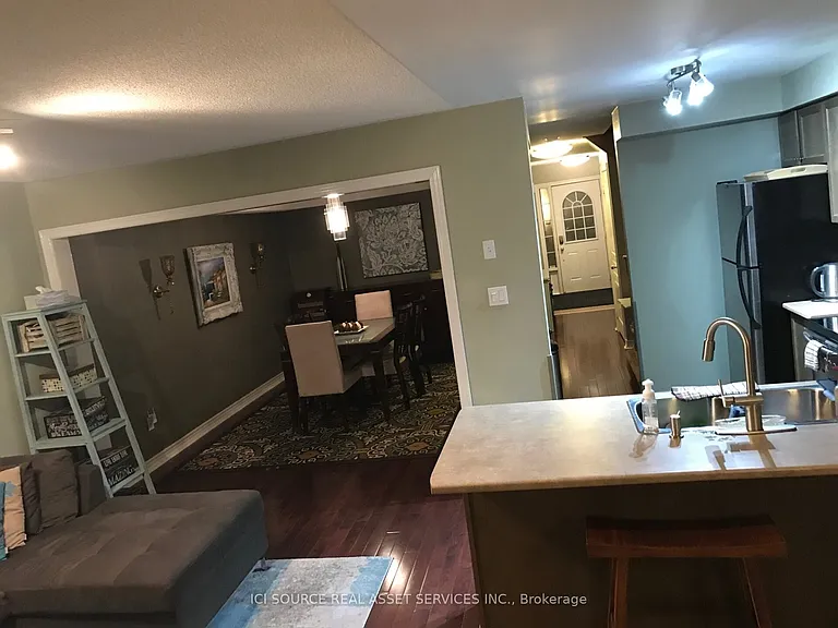 42 Keywood St — Photo 7