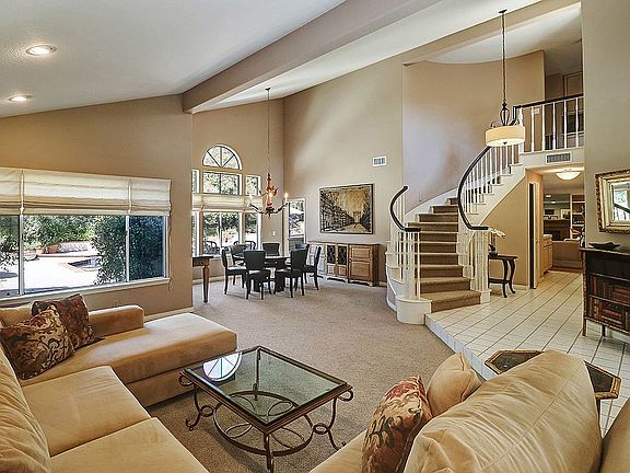 3rd image of 3015 Three Springs Dr