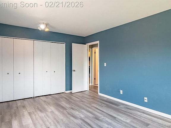 3rd image of 801 Plate St Unit 201