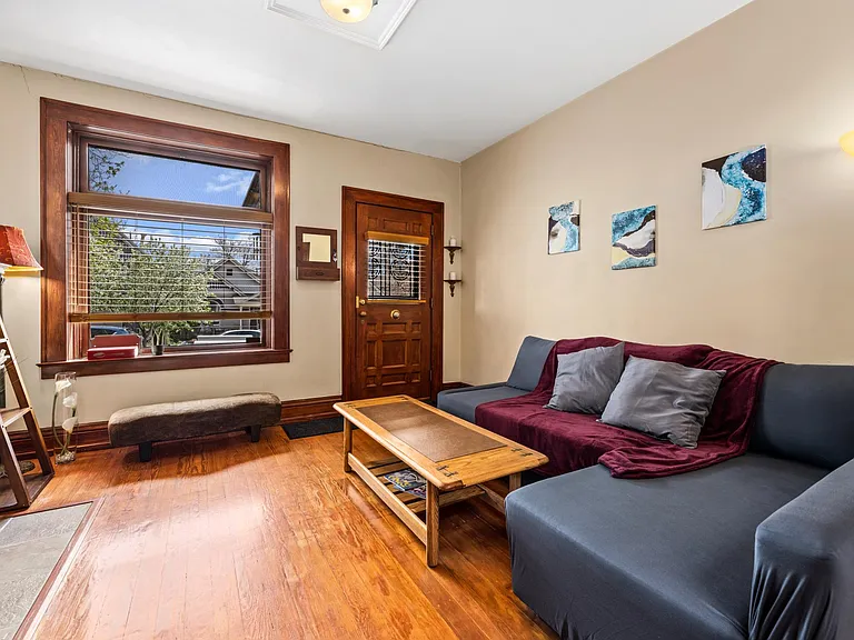 141 W Archer Pl — Photo 4