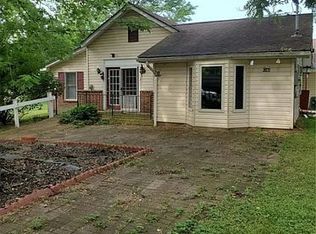 4825 Viehman Creek Rd, De Soto, MO 63020