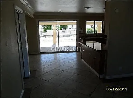 2132 Englestad St — Photo 4