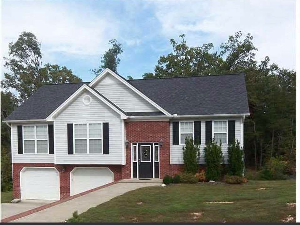 1st image of 122 Elaine Dr