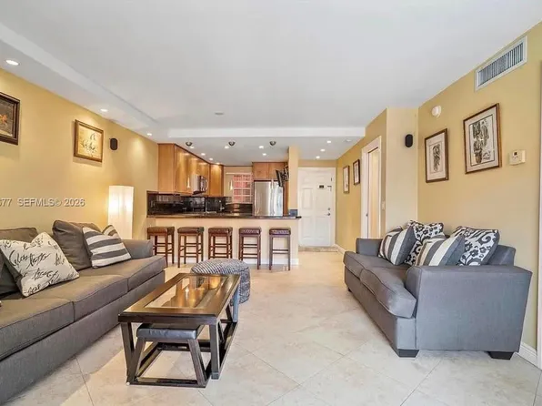 660 Tennis Club Dr, Fort Lauderdale, FL