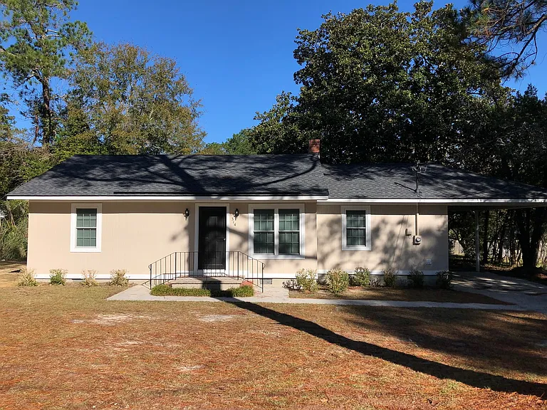314 Jewell Dr — Photo 1