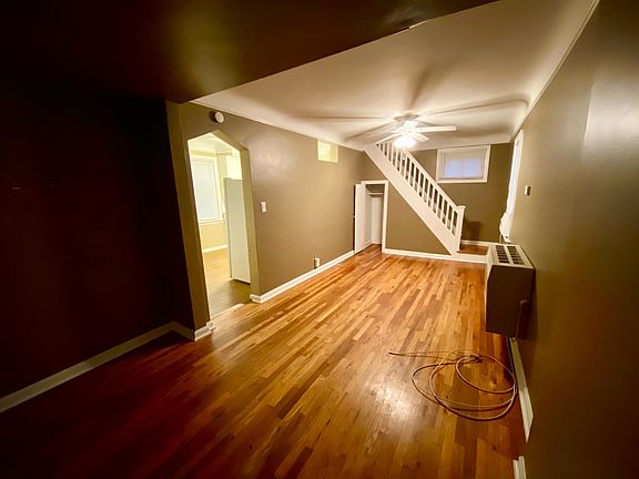 2nd image of 1409 Lakepointe St