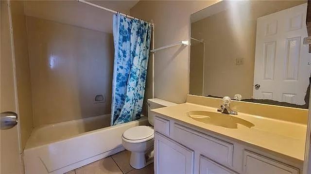 2 bed, 2.5 bath, 1400 sqft, $1,100 — Photo 4