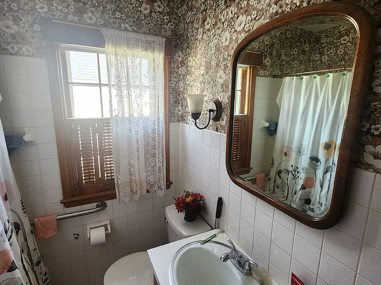 7544 Garfield Ave S — Photo 17