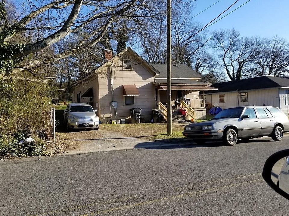 2nd image of 312 Woodward St NE